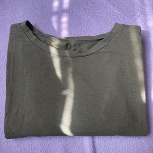 Juniors army green short sleeve crop top